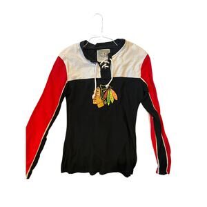 Old Time Hockey Chicago Blackhawks Long sleeve Jersey Womans M